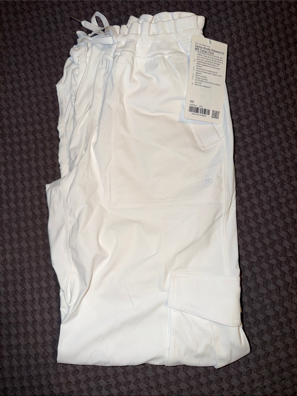 White Lululemon dance studio relaxed-fit MR cargo pant XS NWT